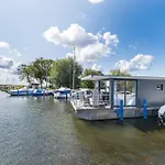 Marina Martinshafen - Lotsenhaus Ośrodek wypoczynkowy *