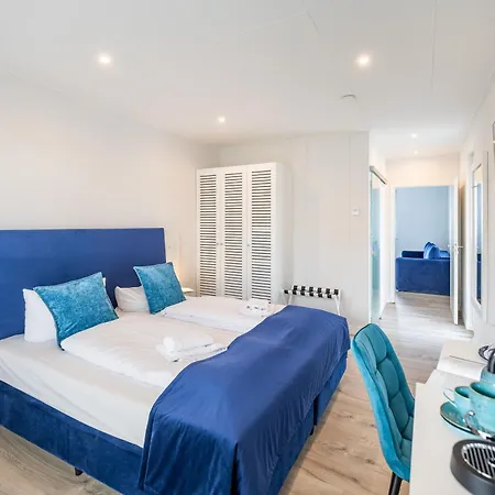 Marina Martinshafen - Lotsenhaus Resort