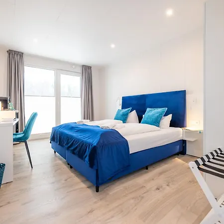 Marina Martinshafen - Lotsenhaus *